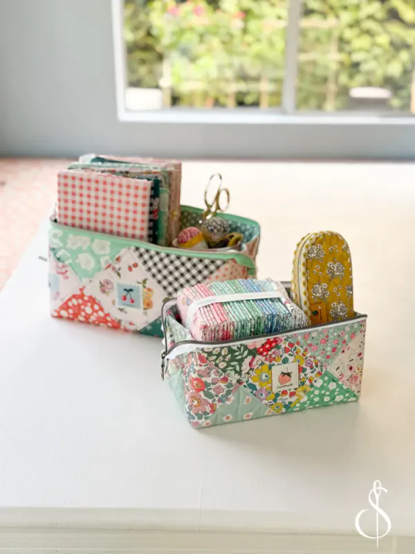 Minki Kim Box it up pouch